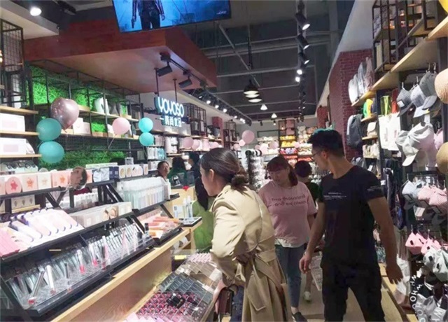 YOYOSO韓尚優(yōu)品云南羅平店盛大開業(yè)，開啟彩云之南潮流生活新篇章